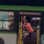 Motorista de ônibus é esfaqueado por passageiro que não queria pagar passagem