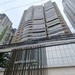 Jovem morre após cair de prédio em Balneário Camboriú enquanto gravava vídeo 
