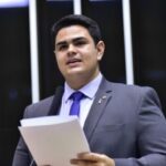 Radialista Júnior de Santinha explica possível cassação de mandato de Ícaro de Valmir