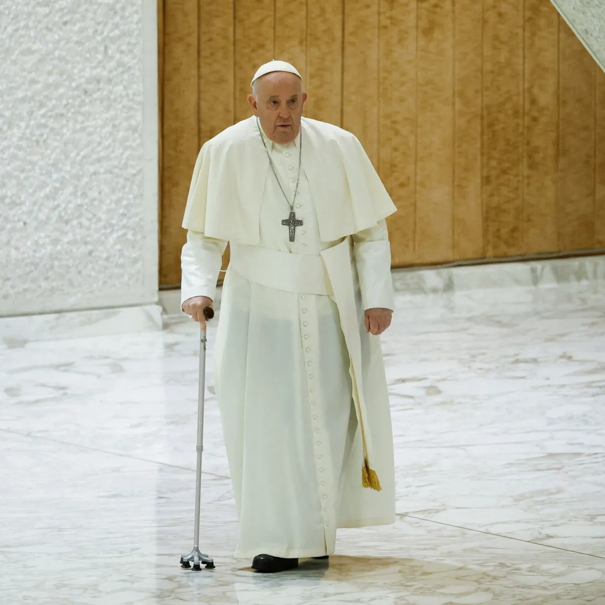 Papa Francisco divulga que foi alvo de atentado suicida em sua passagem pelo Iraque em 2021