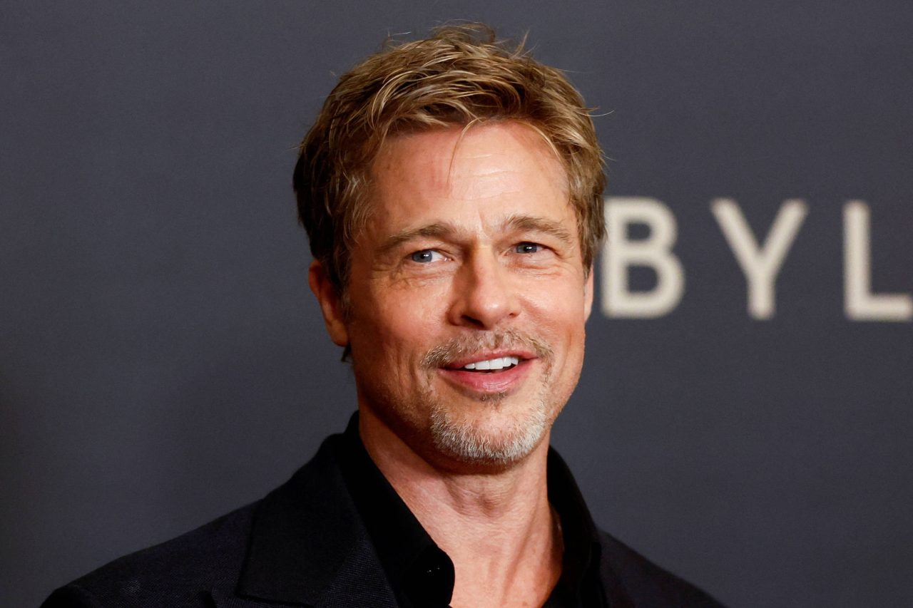 Mulher leva golpe de R milhões e descobre que não namorava Brad Pitt; imagens e vídeos eram criados com ajuda de IA pelos golpistas