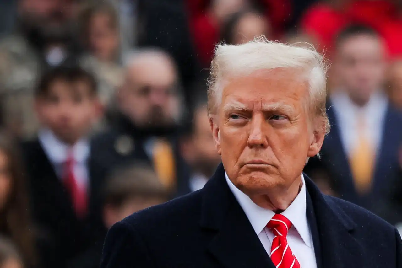 Donald Trump toma posse como novo presidente dos Estados Unidos