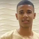 Jogador tem morte cerebral constatada após ser atingido por disparos de arma de fogo porque pisou acidentalmente no pé de traficante