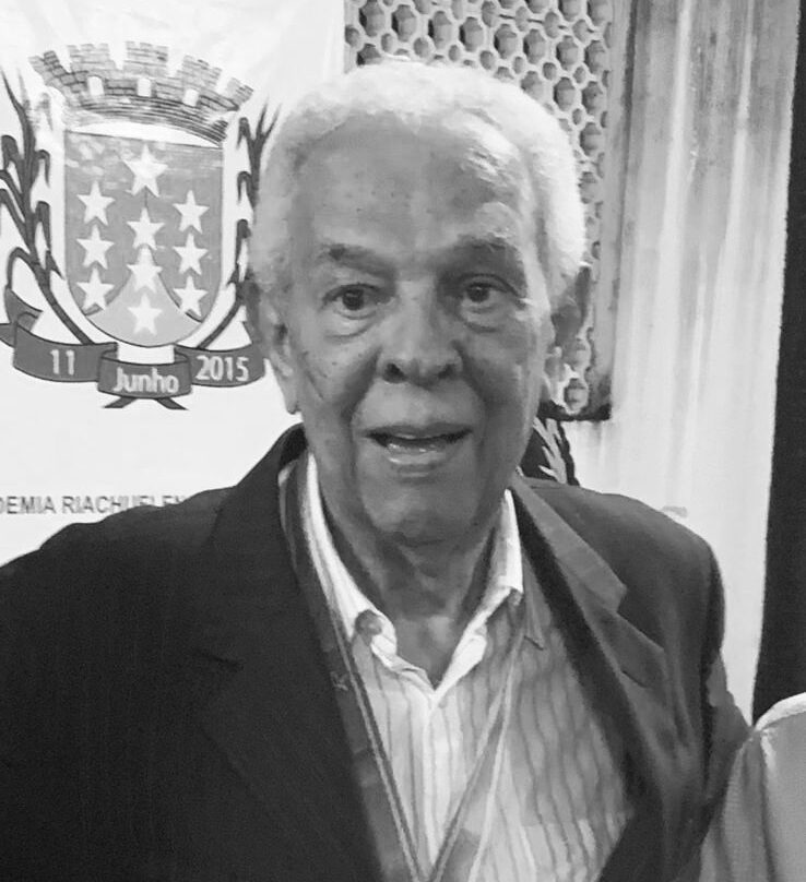 Morreu, hoje, 29, o grande empresário sergipano, Sr. José Daniel Menezes Garcez Morreu, hoje, 29, o grande empresário sergipano, Sr. José Daniel Menezes Garcez