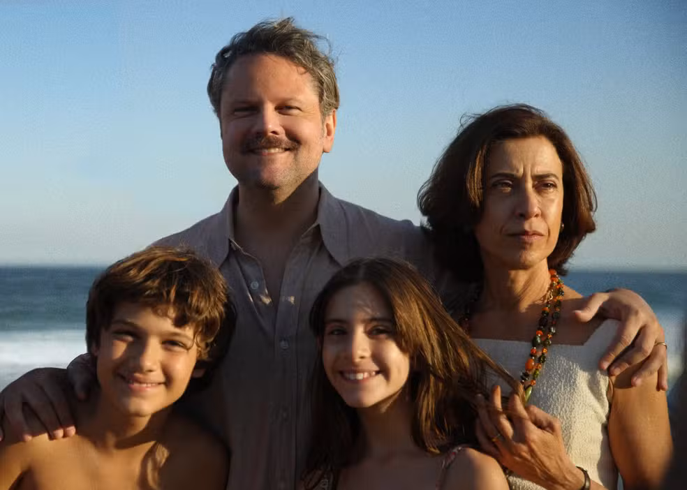 “Ainda estou aqui” é indicado a categoria de melhor filme, e Fernanda Torres é indicada ao prêmio de “Melhor Atriz”