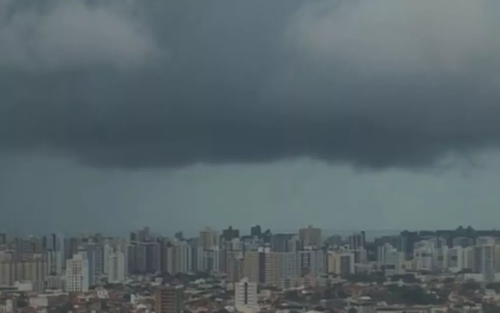 Governo do Estado divulga adiamento de festivais e programações após fortes chuvas