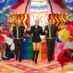 Com direito as paquitas, Xuxa retorna em sua nave para promover o XSPB14 no Programa Silvio Santos