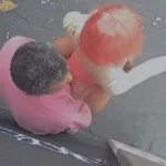 Homem é flagrado se masturbando em manequim de sex shop em São Paulo