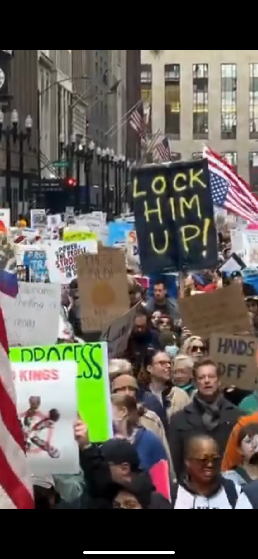 Diversas cidades estadunidenses registraram protestos contra Trump neste sábado