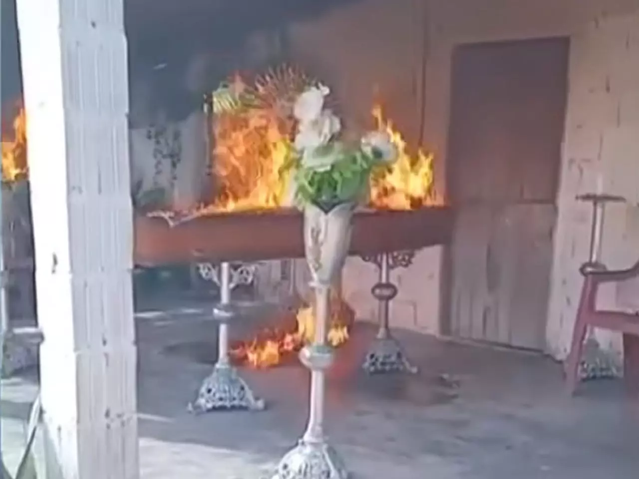 Corpo é incendiado durante realização de velório em interior do CE