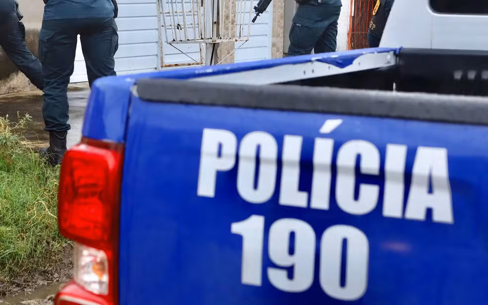 Feto é encontrado dentro de lixeira em São Cristóvão