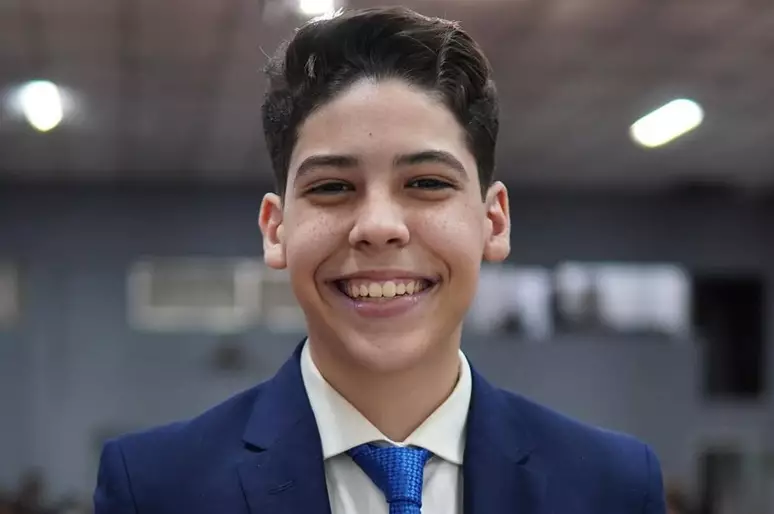 ‘Pastor Mirim’ é impedido pelo conselho tutelar de continuar realizando cultos
