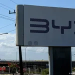 Montadora chinesa de carros elétricos – BYD – é processada por trabalho análogo à escravidão