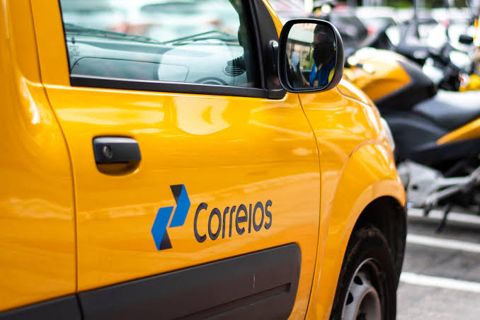 Rombo bilionário dos Correios pode ter sido fruto da “taxa das blusinhas” Rombo bilionário dos Correios pode ter sido fruto da “taxa das blusinhas”