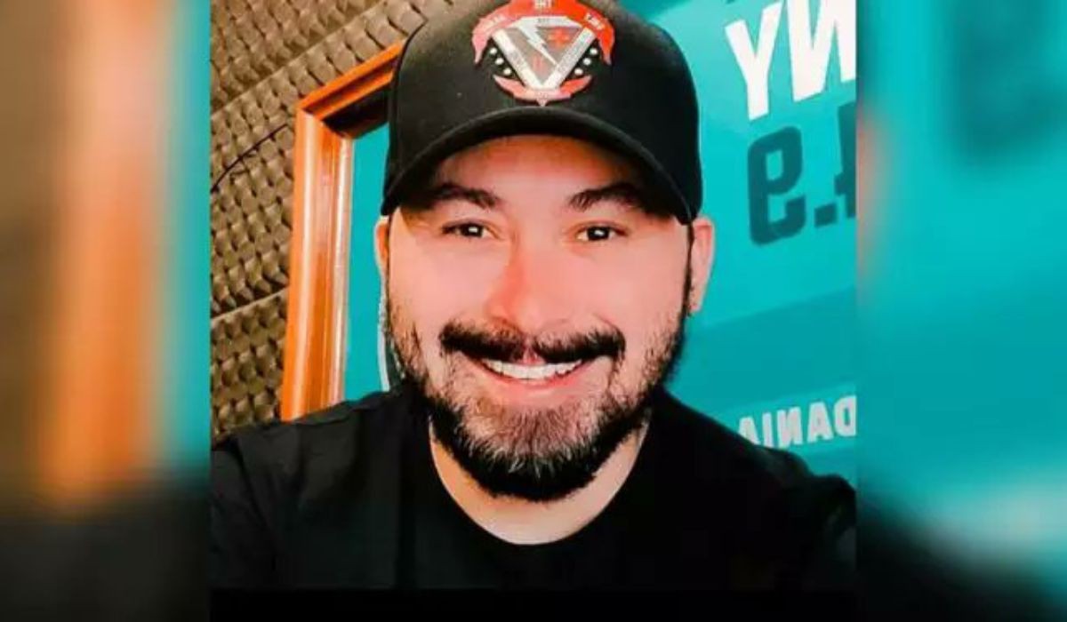 Radialista é assassinado a tiros durante programa ao vivo no Pará Radialista é assassinado a tiros durante programa ao vivo no Pará