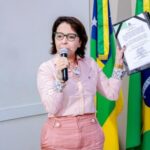 Prefeita Emília Corrêa anuncia reajuste salarial de 6,26% para servidores municipais