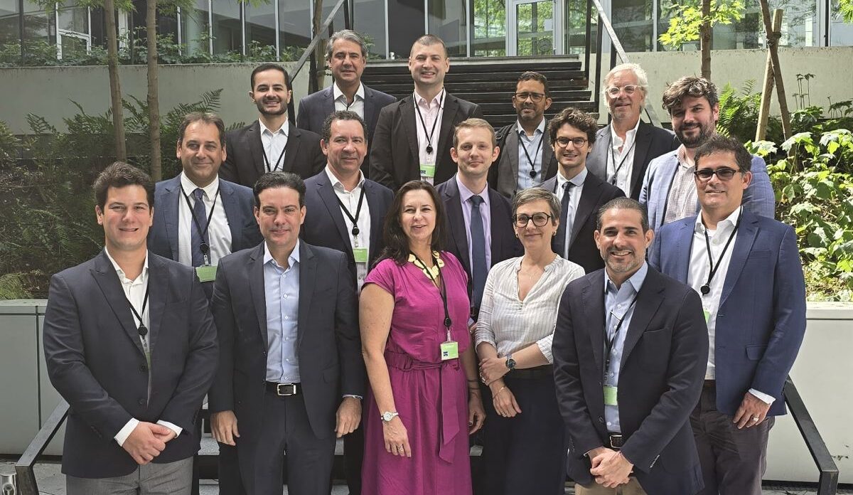 Executivos do Setor Segurador Discutem Regulação e Transição Climática em Paris