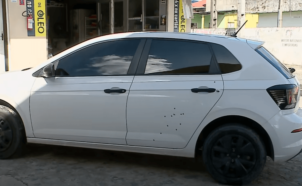Ataque a tiros deixa bebê morto e pai ferido em Jaboatão dos Guararapes Ataque a tiros deixa bebê morto e pai ferido em Jaboatão dos Guararapes