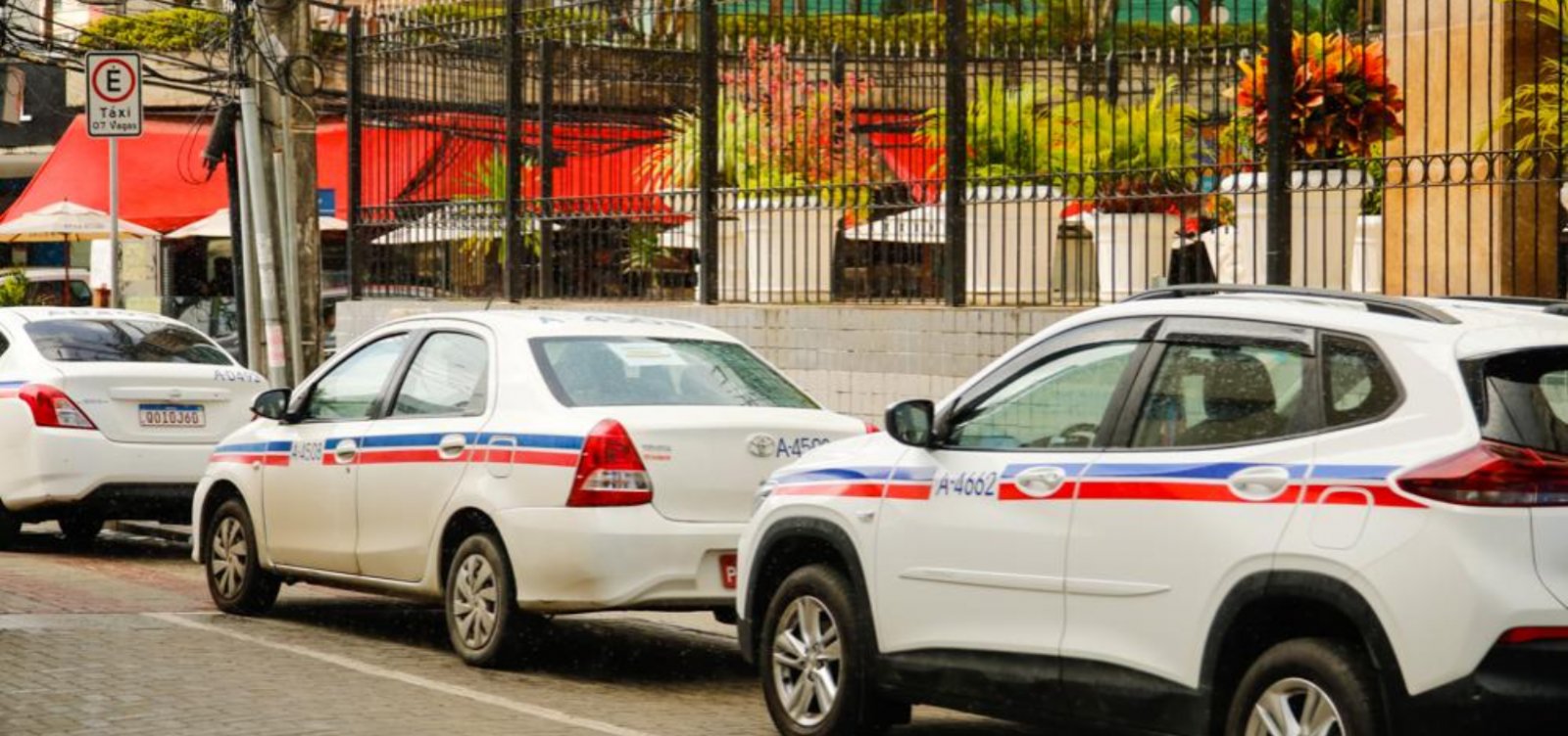 Lula anuncia isenção de taxa para taxistas em verificação de taxímetros