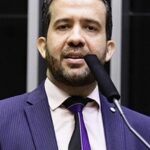 Deputado André Janones acusa colegas de agressão e importunação sexual em plenário da Câmara