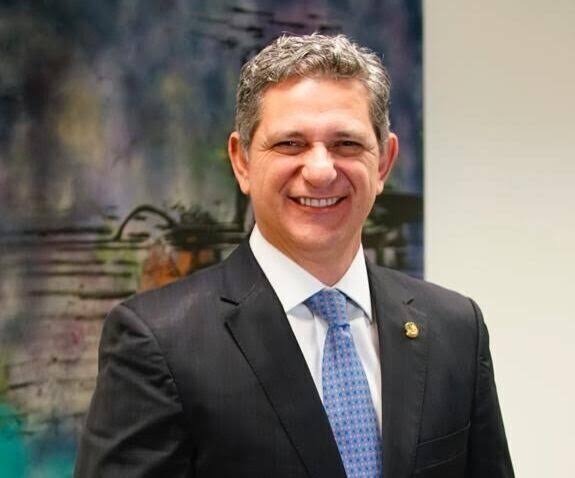Prefeito de Arauá declara apoio a Rogério Carvalho na disputa pela presidência do PT em Sergipe