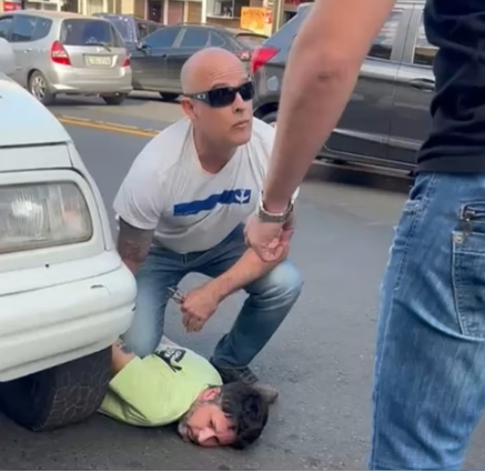 Policiais foram afastados após agredir publicitário e, supostamente, abandonar o filho dele na rua