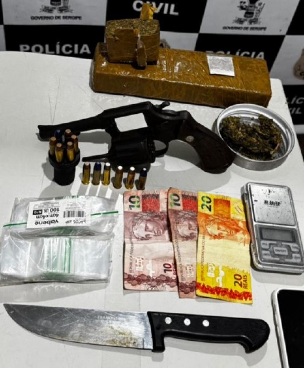 Adolescente é apreendido com drogas e arma de fogo em Estância após denúncia anônima