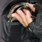 Homem é preso com 1 kg de cocaína escondido em micro-ônibus em Tobias Barreto