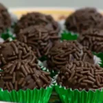 Mulher tenta envenenar companheiro com brigadeiro e se entrega à polícia no DF