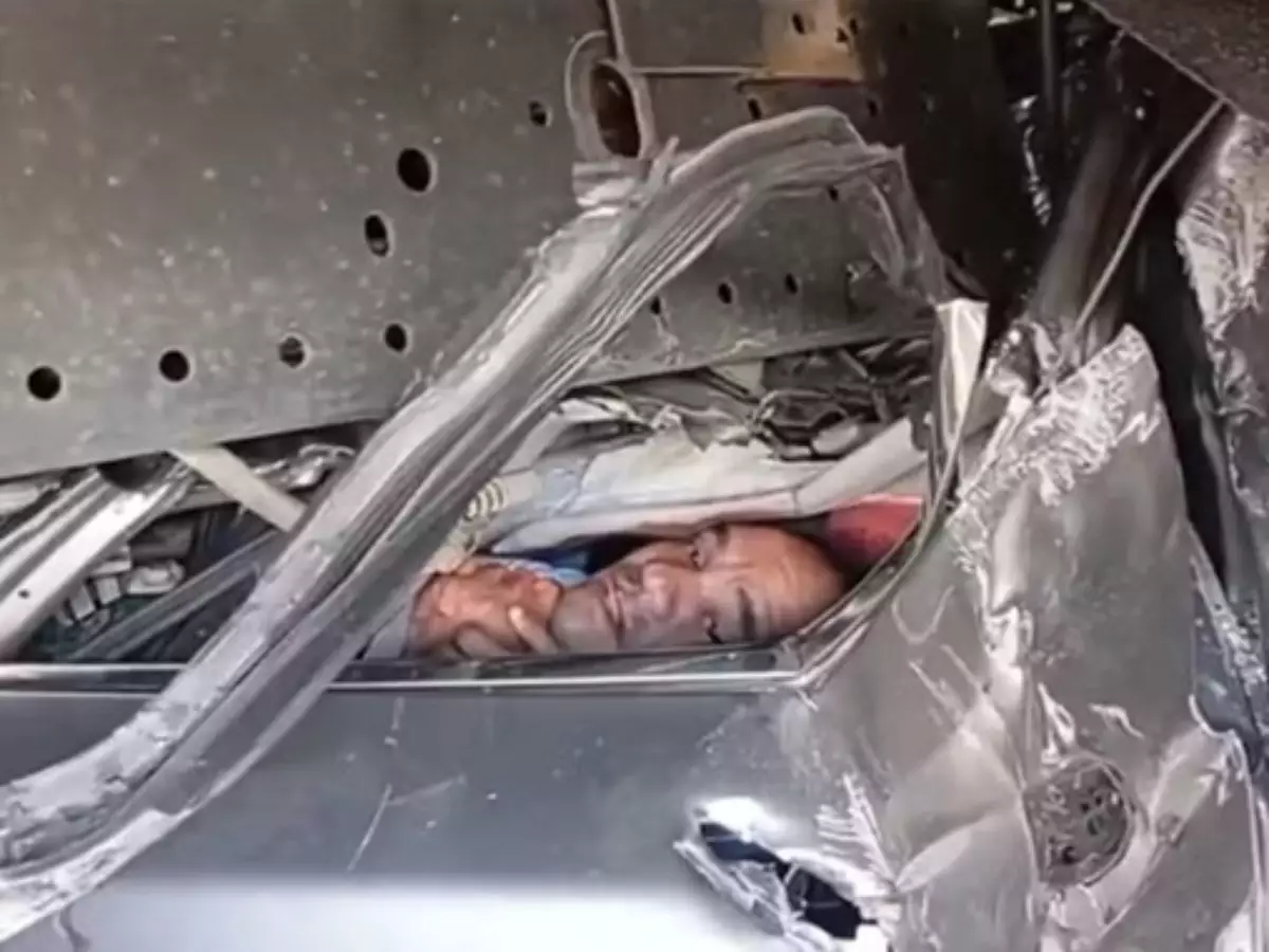 Família sobrevive após carro ser esmagado entre carretas em acidente com oito veículos na BR-101, em Alagoas