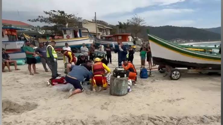 Jovem sofre grave acidente com embarcação em Florianópolis