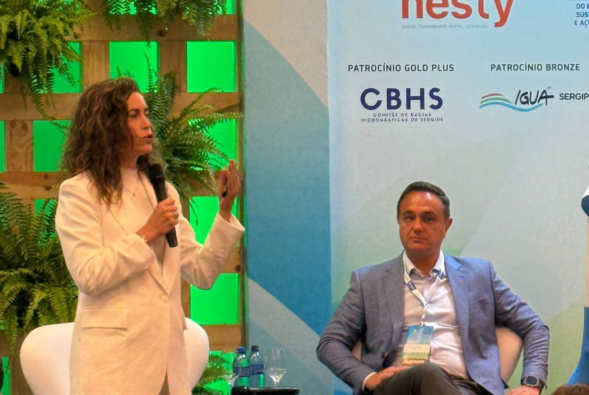 Giuliana Morrone e CEO da NESTY – Rodrigo Cordeiro – já com o público ! Giuliana Morrone e CEO da NESTY – Rodrigo Cordeiro – já com o público !