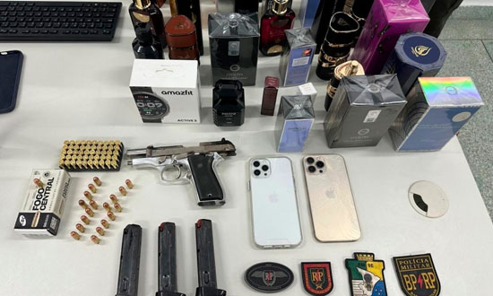 Empresário é preso portando arma e perfumes importados em Aracaju Empresário é preso portando arma e perfumes importados em Aracaju