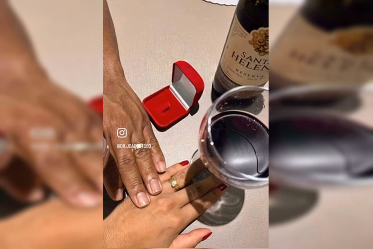Advogado condenado por violência doméstica anuncia noivado em suas redes sociais