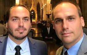 Sem citar nomes, Carlos e Eduardo Bolsonaro chamam governadores de direita de ratos e oportunistas