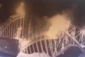Desabamento de ponte em construção deixa 12 mortos e 4 desaparecidos na China