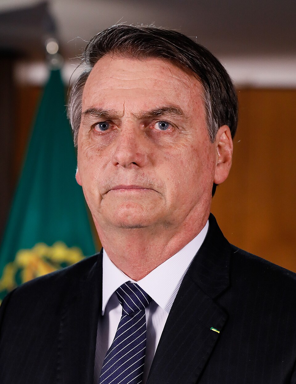 Após cirurgia dermatológica e diagnóstico de anemia, Bolsonaro deixa hospital e retorna à prisão domiciliar