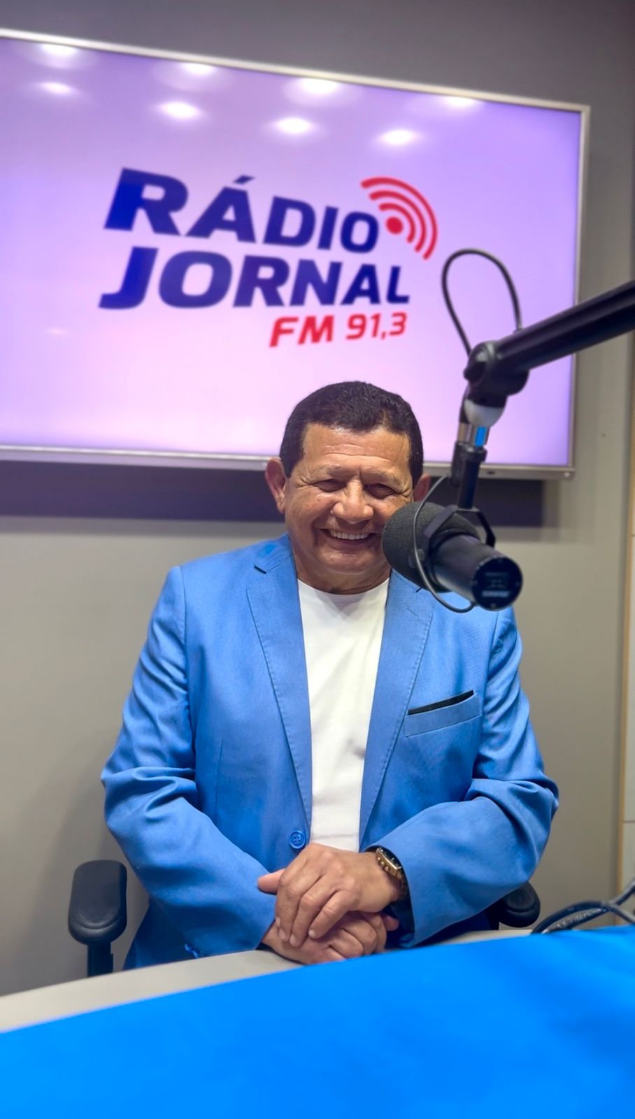 Programa Espaço Livre, com Carlos Ferreira, estreia segunda-feira na Rádio Jornal FM 91.3
