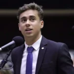Nikolas Ferreira critica tratamento a atos da direita e ironiza ministro Alexandre de Moraes