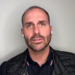 Eduardo Bolsonaro acusa Governo Lula de dificultar conversa com os EUA e defende aprovação de lei pró-anistia