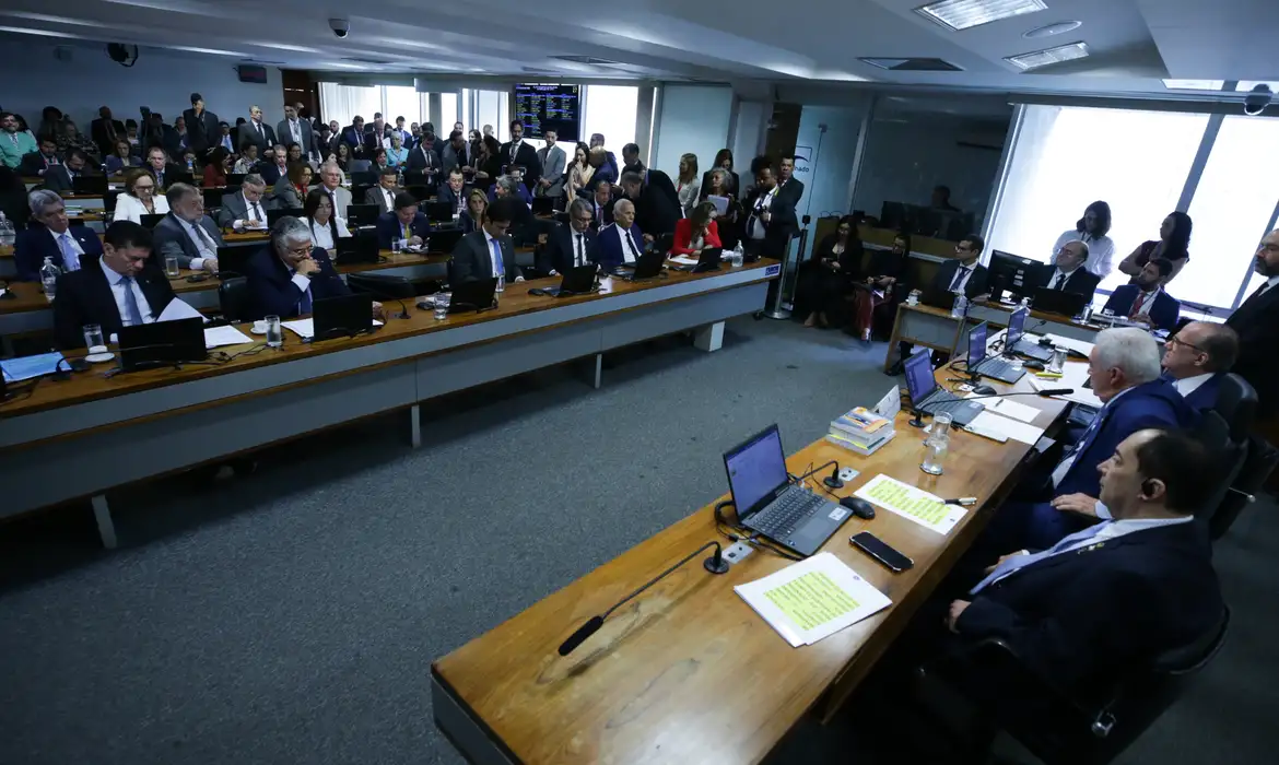 Senado rejeita por unanimidade a PEC da Blindagem na CCJ