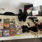 Homem é preso durante uma operação policial contra crimes de exploração sexual infantil em Riachuelo