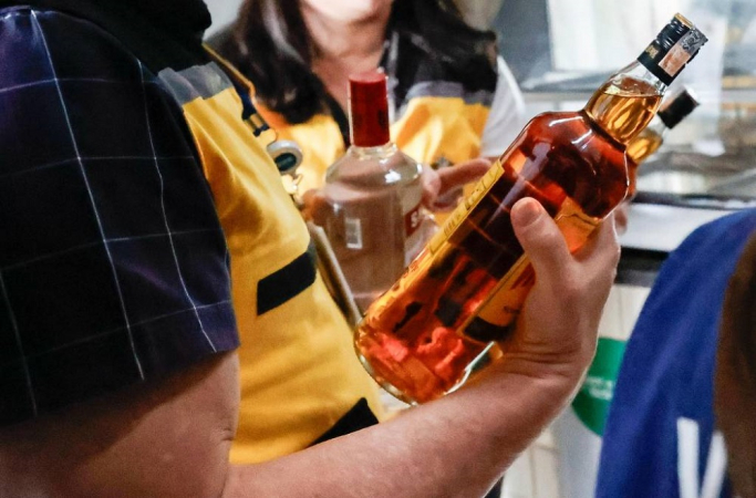 Homem morre com suspeita de intoxicação por metanol na Bahia
