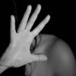 Homem ameaça matar a própria mãe após ela cobrar dívida