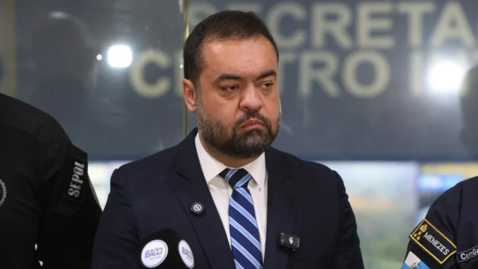 Governador do RJ ganha mais de 800 mil seguidores após megaoperação contra o Comando Vermelho (CV)