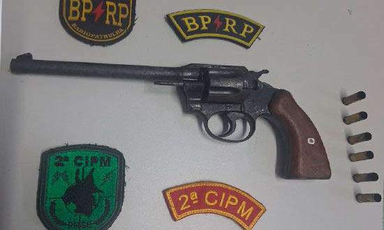 Adolescente é apreendido suspeito de envolvimento em homicídio em Barra dos Coqueiros Adolescente é apreendido suspeito de envolvimento em homicídio em Barra dos Coqueiros