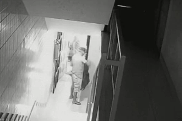 Câmeras de segurança registram o momento em que homem mata o próprio amigo no DF