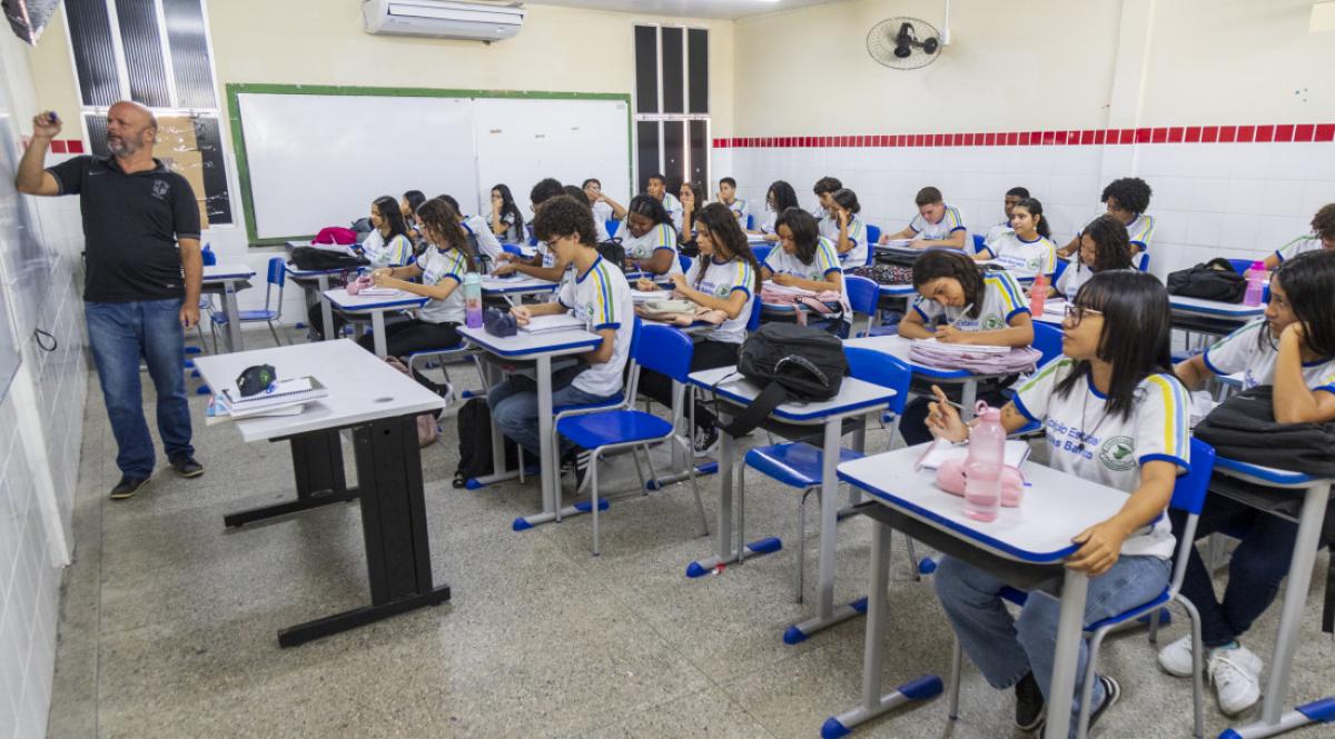Sergipe apresenta queda expressiva na distorção idade-série da educação básica Sergipe apresenta queda expressiva na distorção idade-série da educação básica