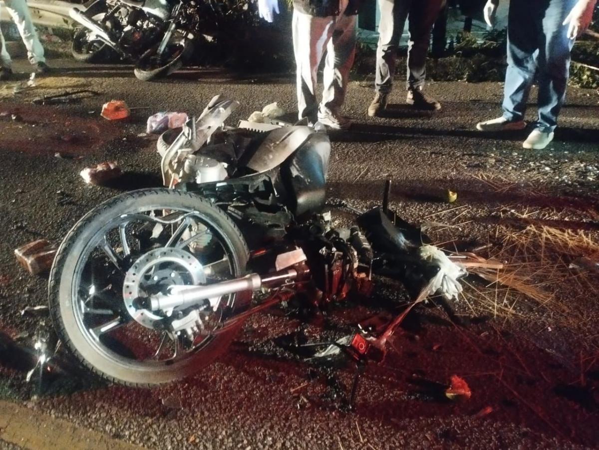 Colisão Frontal deixa dois mortos em Propriá Colisão Frontal deixa dois mortos em Propriá