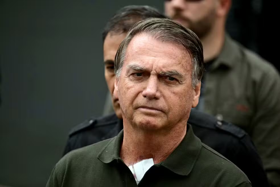 Primeira Turma do STF forma maioria para manter Bolsonaro preso